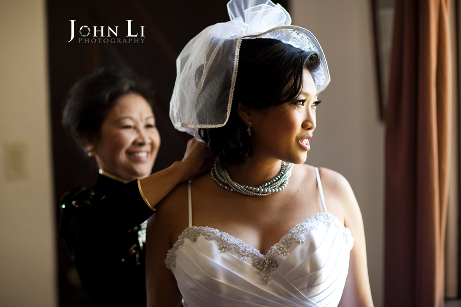 bride in vista de oro mom helps bride
