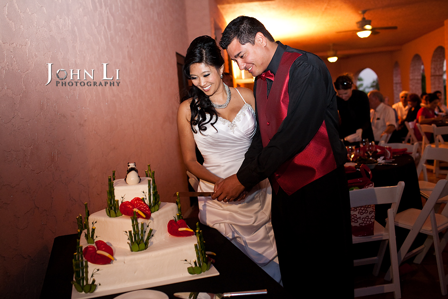 cake cutting vista de oro wedding