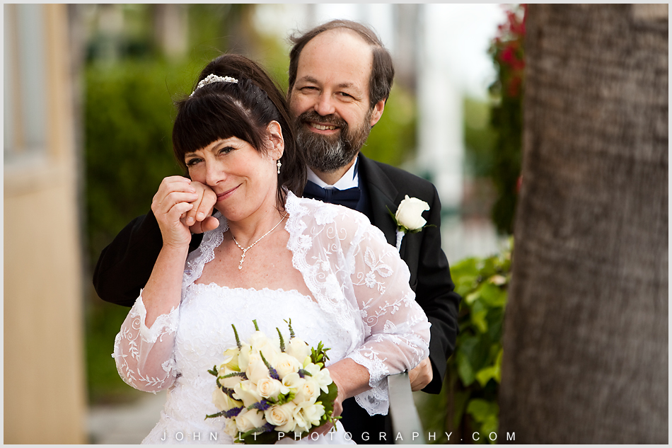castaway wedding photography bride and groom 