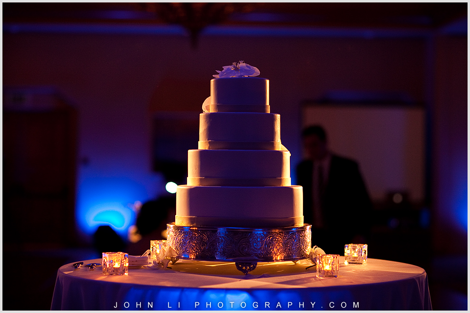 Pelican Hill wedding cake