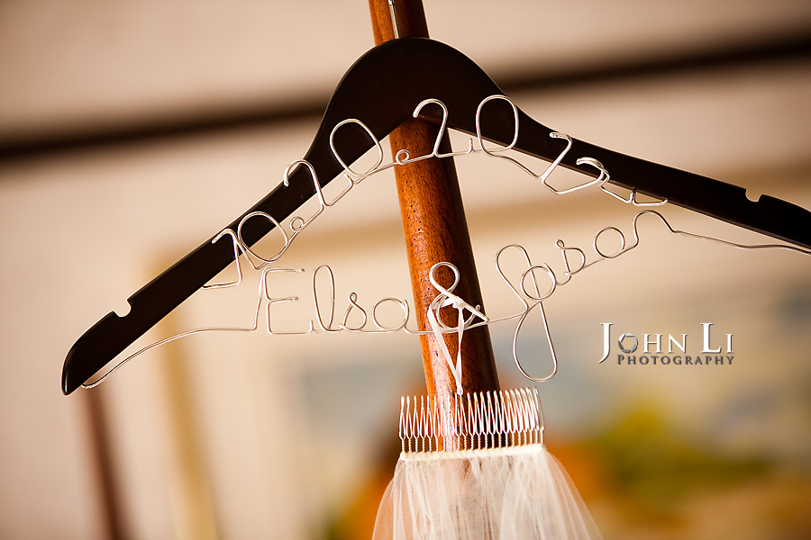 Hawaii wedding photography Hanger with name and date